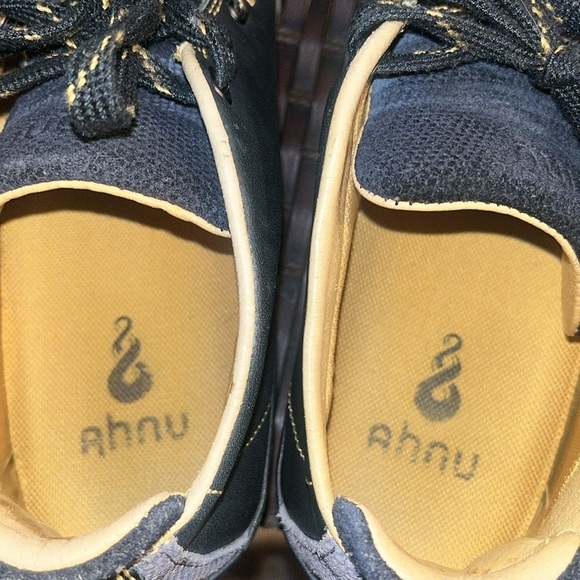 Ahnu Laced Distressed Leather chukka boots Shoe size 7.5 - Picture 6 of 13